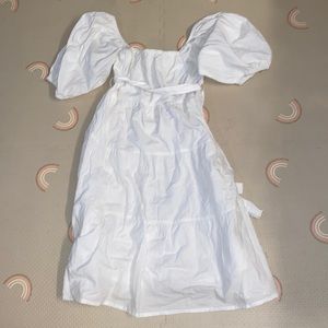 White puff sleeve dress